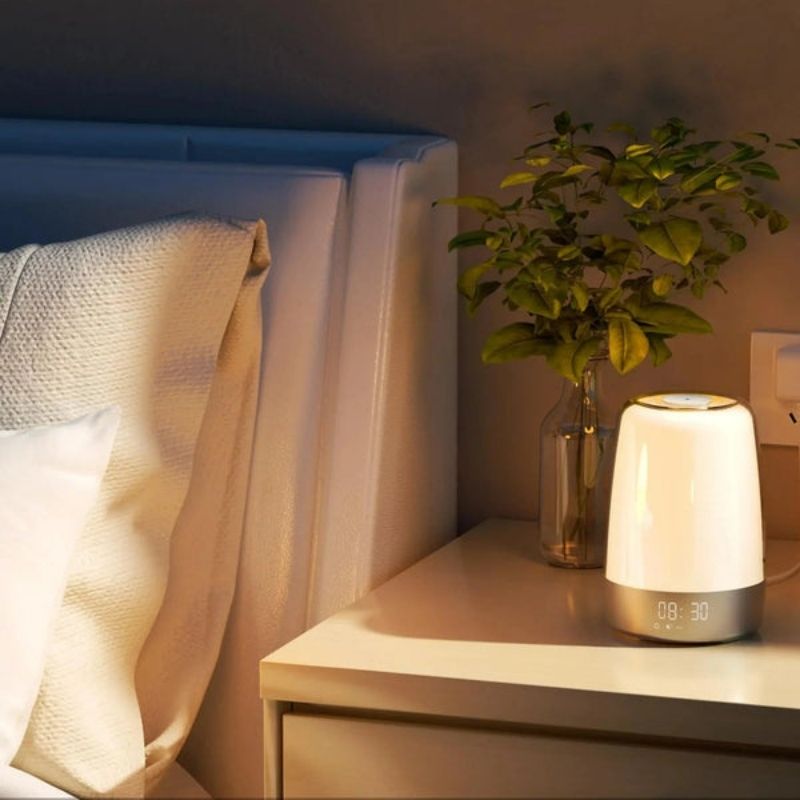 Lampe de chevet avec fonction réveil et LED d’ambiance